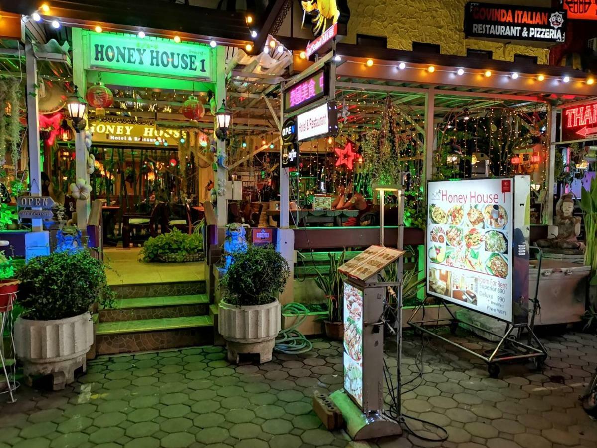 Honey House1 Hotel Bangkok Exteriör bild