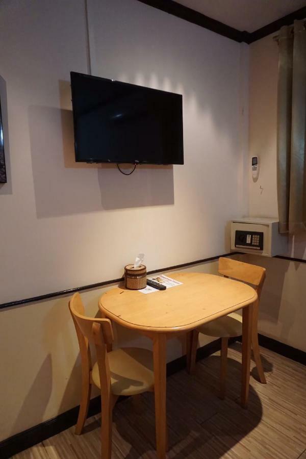 Honey House1 Hotel Bangkok Rum bild